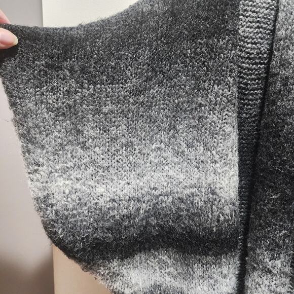 Romeo & Juliet Couture Ombre Stripe Long Open Knit Cardigan M - Picture 2 of 9